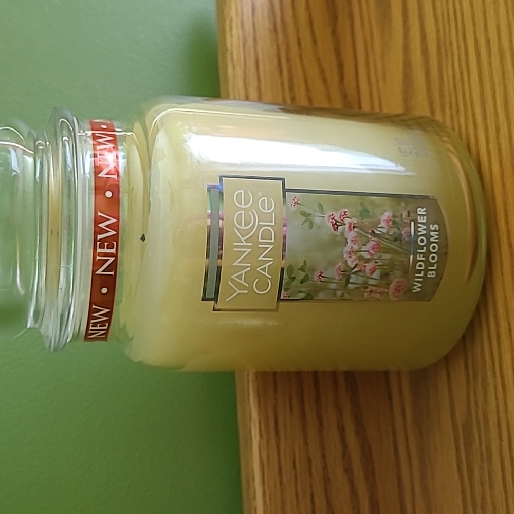 *5 for $10* Yankee Candle Wildflower Bloom